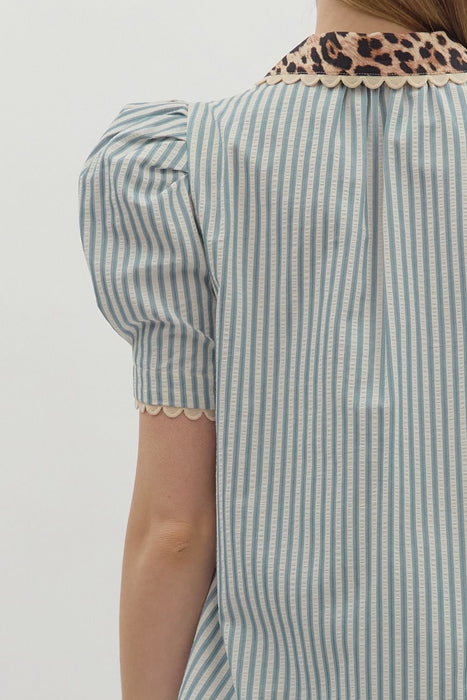 Seersucker Puff Sleeve Top